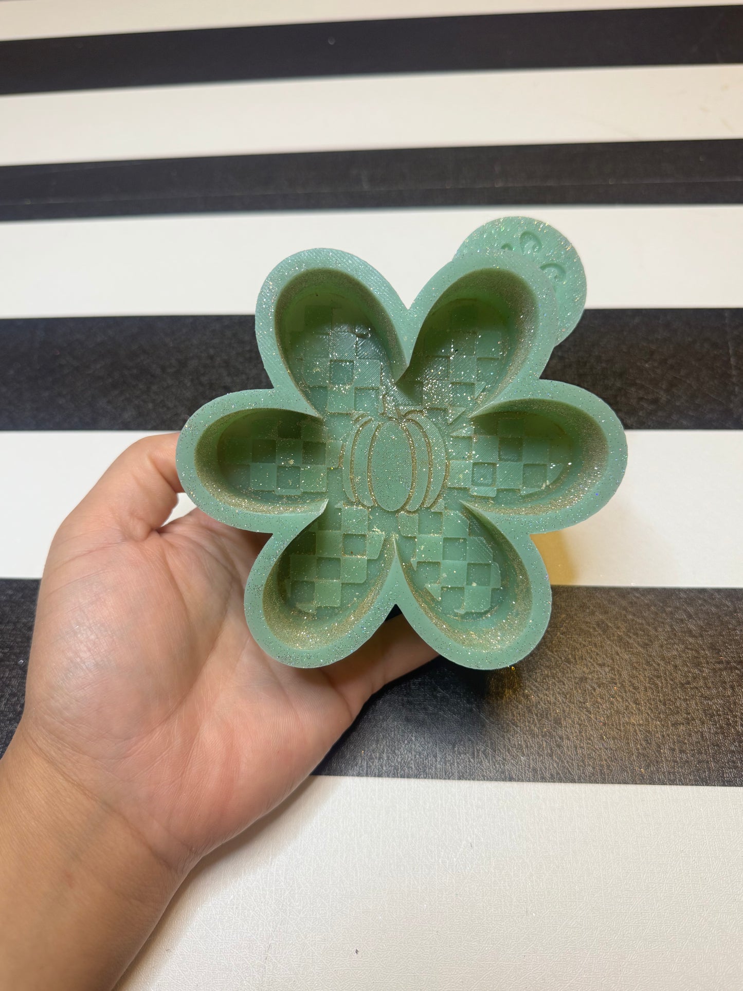 Checkered Pumpkin Flower - SG